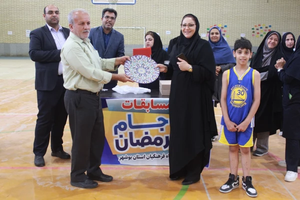 در دانشگاه فرهنگیان استان بوشهر؛
جشنواره ورزشی جام رمضان کارکنان برگزار شد 16