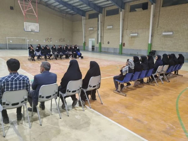 معاون توسعه منابع و امور دانشجویی پردیس بنت الهدی صدر :
سلامتی جسمی و روحی لازمه انسان خردمند است 7