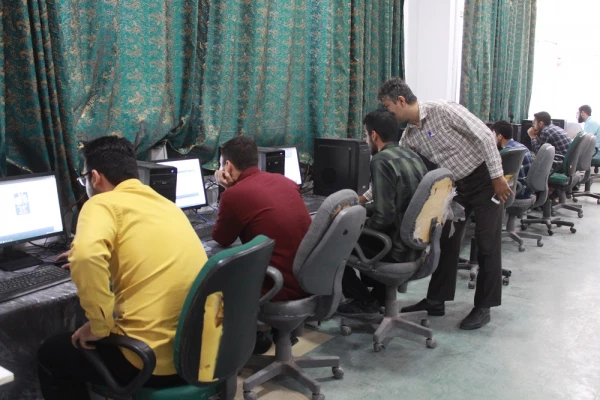 در دانشگاه فرهنگیان استان بوشهر برگزار شد؛ 
آزمون مجازی بخش معارفی مرحله کشوری جشنواره قرآن و عترت دانشگاه فرهنگیان  4