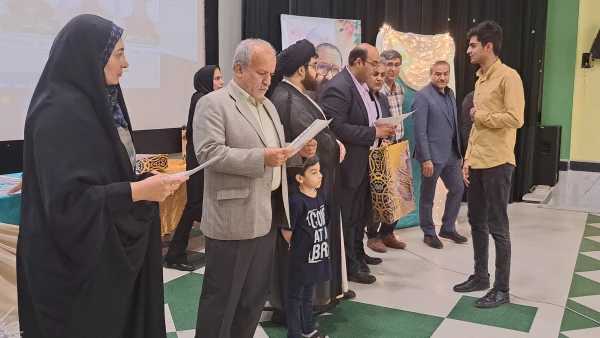 رئیس پردیس بنت الهدی صدر بوشهر: 
معلم کلید توسعه کشور است 2