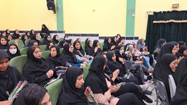 رئیس پردیس بنت الهدی صدر بوشهر: 
معلم کلید توسعه کشور است 5