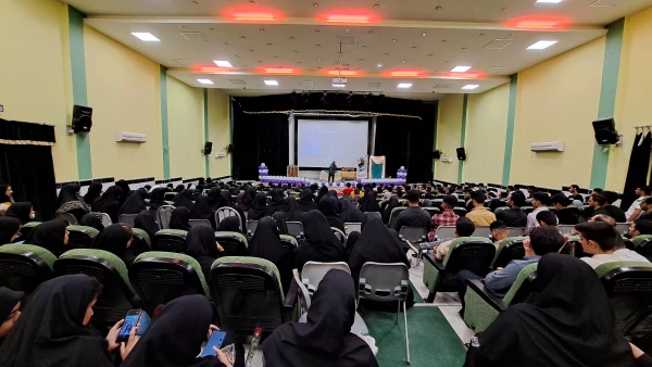 رئیس پردیس بنت الهدی صدر بوشهر: 
معلم کلید توسعه کشور است 7