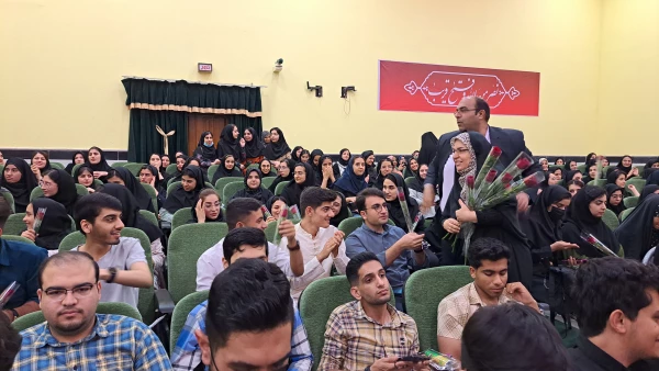 با حضور مسئولان و دانشجومعلمان برگزار شد؛
جشن باشکوه روز معلم دانشگاه فرهنگیان استان بوشهر 19