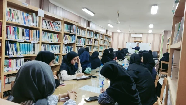 در پردیس بنت الهدی صدر دانشگاه فرهنگیان استان بوشهر برگزار شد:
کارگاه آموزشی نقد کتاب های داستان و رمان 4