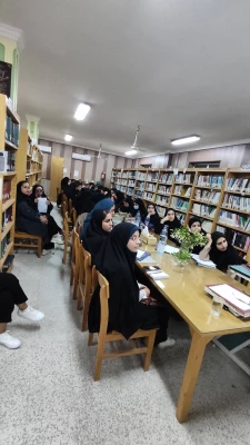 در پردیس بنت الهدی صدر دانشگاه فرهنگیان استان بوشهر برگزار شد:
کارگاه آموزشی نقد کتاب های داستان و رمان 8