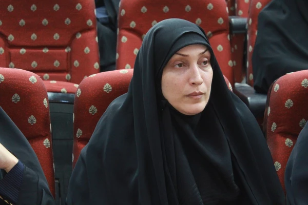 مدیرکل سیاسی، انتخابات و تقسیمات کشوری استانداری بوشهر:
معلمان رسالت راهبردی در تربیت نسل آینده دارند 15