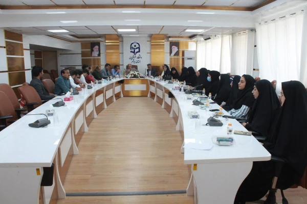 با حضور رئیس دانشگاه انجام شد؛
تقدیر از مسئولان و فعالان حوزه دانشجویی پردیس های دانشگاه فرهنگیان استان بوشهر 4