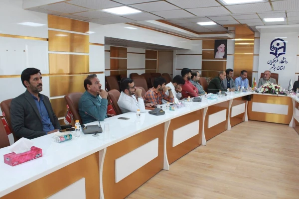 با حضور رئیس دانشگاه انجام شد؛
تقدیر از مسئولان و فعالان حوزه دانشجویی پردیس های دانشگاه فرهنگیان استان بوشهر 7