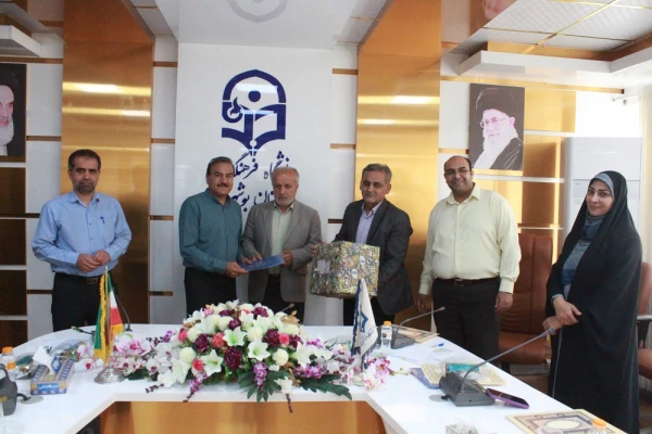 با حضور رئیس دانشگاه انجام شد؛
تقدیر از مسئولان و فعالان حوزه دانشجویی پردیس های دانشگاه فرهنگیان استان بوشهر 21