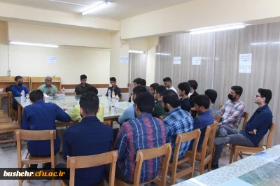 با حضور معاون آموزشی، فرهنگی و پژوهشی پردیس علامه طباطبایی بوشهر؛
نشست کتابخوانی دوستداران کتاب این پردیس برگزار شد