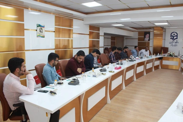 در دانشگاه فرهنگیان استان بوشهر؛
برگزیدگان علمی کانون شاهد و ایثارگر تقدیر شدند 19