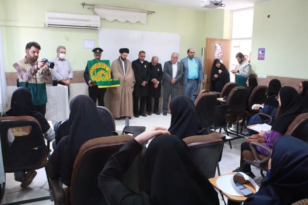 
همزمان با سالروز آزادسازی خرمشهر؛
کاروان خدام حرم رضوی در دانشگاه فرهنگیان استان بوشهر حضور یافتند 4