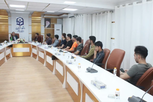 در دانشگاه فرهنگیان استان بوشهر برگزار شد:
نشست تخصصی فردوسی و زبان فارسی 7