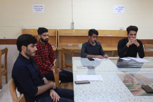 در پردیس علامه طباطبایی بوشهر برگزار شد؛
نشست هفتگی دوستداران کتاب 4