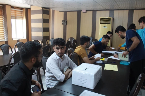 
معاون توسعه منابع و امور دانشجویی پردیس علامه طباطبایی:
انتخابات شورای صنفی برگزار شد 7