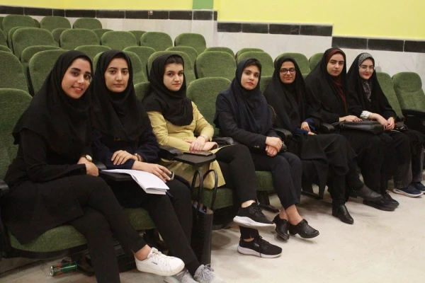 با حضور رئیس ستاد اقامه نماز استان بوشهر برگزار شد:
طرح معراج ویژه دانشجومعلمان دختر پردیس بنت الهدی صدر  14