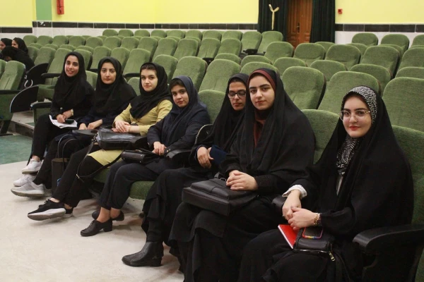 با حضور رئیس ستاد اقامه نماز استان بوشهر برگزار شد:
طرح معراج ویژه دانشجومعلمان دختر پردیس بنت الهدی صدر  15