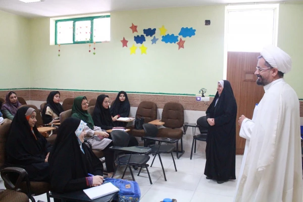 با حضور رئیس ستاد اقامه نماز استان بوشهر برگزار شد:
طرح معراج ویژه دانشجومعلمان دختر پردیس بنت الهدی صدر  26