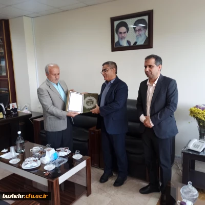 در هفته جهاد کشاورزی انجام شد:
دیدار و گفتگو رئیس دانشگاه فرهنگیان با مدیرکل جهاد کشاورزی استان بوشهر