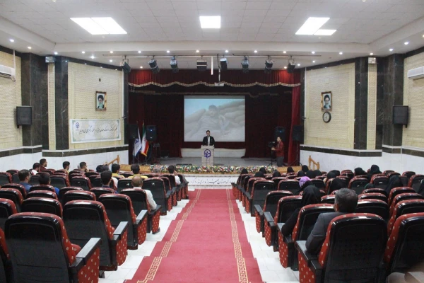 برای نخستین در میان دانشگاه های فرهنگیان سراسر کشور؛
نماهنگ کلاس زندگی در بوشهر رونمایی شد 4