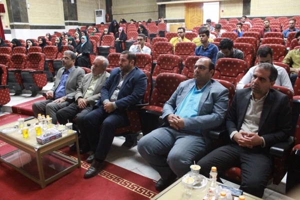 برای نخستین در میان دانشگاه های فرهنگیان سراسر کشور؛
نماهنگ کلاس زندگی در بوشهر رونمایی شد 11