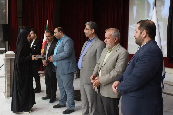 برای نخستین در میان دانشگاه های فرهنگیان سراسر کشور؛
نماهنگ کلاس زندگی در بوشهر رونمایی شد 15