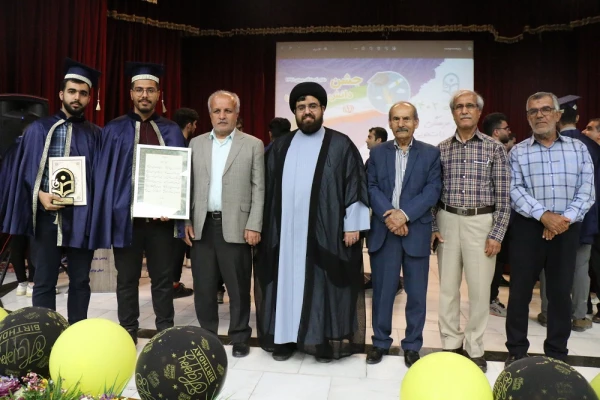 در دانشگاه فرهنگیان استان بوشهر؛
جشن باشکوه دانش آموختگی 205 دانشجومعلم پردیس علامه طباطبایی برگزار شد 25