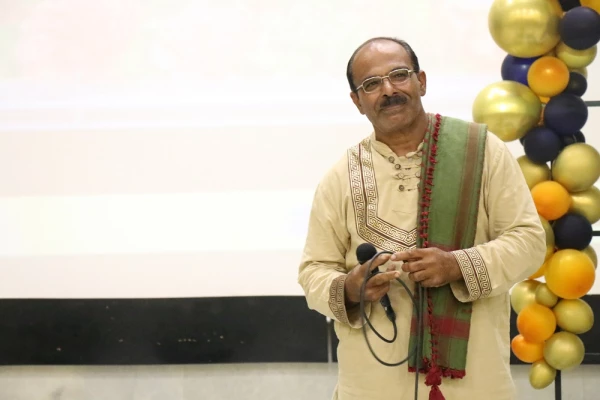 همزمان با عید غدیر؛
جشن بزرگ دانش آموختگی 171 ورودی 98 پردیس بنت الهدی صدر 3