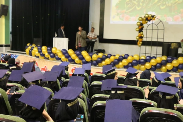 همزمان با عید غدیر؛
جشن بزرگ دانش آموختگی 171 ورودی 98 پردیس بنت الهدی صدر 5