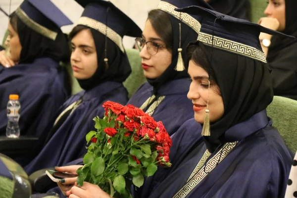 همزمان با عید غدیر؛
جشن بزرگ دانش آموختگی 171 ورودی 98 پردیس بنت الهدی صدر 15