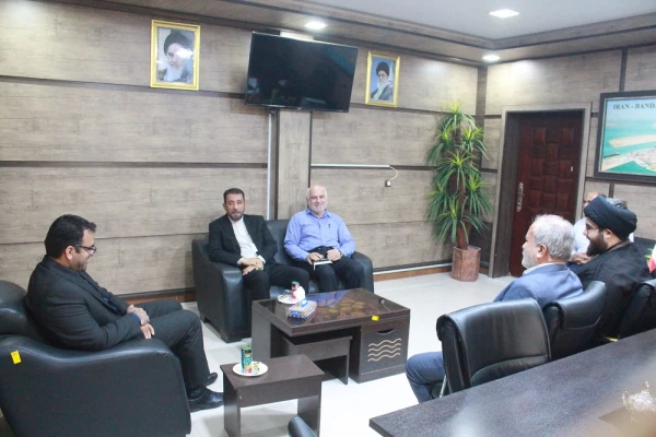 معاون سیاسی، امنیتی و اجتماعی استانداری بوشهر:
دانشگاه فرهنگیان استان بوشهر حمایت می شود 6