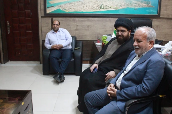 معاون سیاسی، امنیتی و اجتماعی استانداری بوشهر:
دانشگاه فرهنگیان استان بوشهر حمایت می شود 8