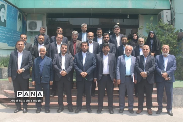 رئیس دانشگاه فرهنگیان استان بوشهر:
وظیفه دانشگاه، تربیت معلم در تراز نظام جمهوری اسلامی است 2