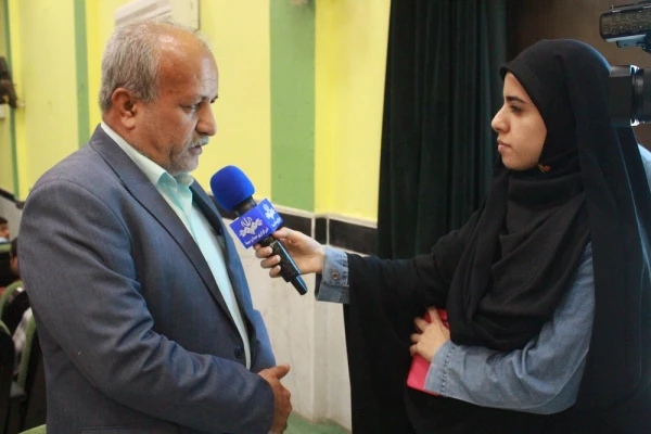 مشاور و دستیار ویژه معاون هماهنگ کننده سپاه:
در تقابل با آمریکا ما پیروز میدانیم 18