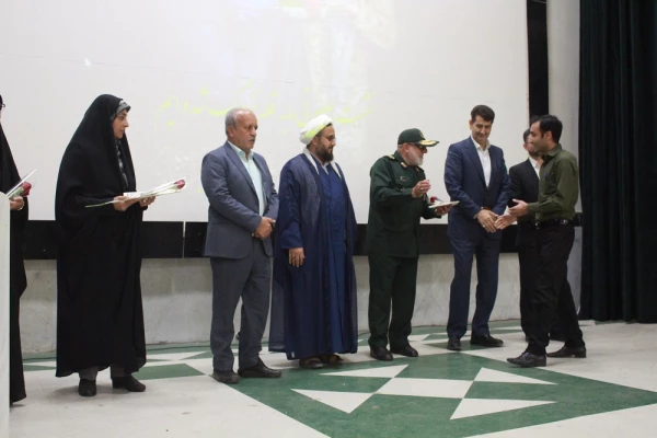 مشاور و دستیار ویژه معاون هماهنگ کننده سپاه:
در تقابل با آمریکا ما پیروز میدانیم 23