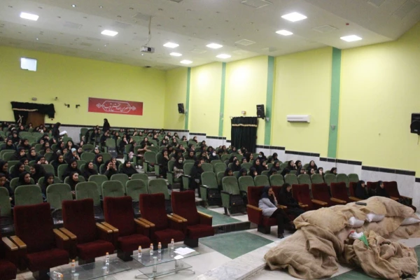 در پردیس بنت الهدی صدر برگزار شد؛
نشست مسئول هسته گزینش اداره کل آموزش و پرورش استان بوشهر با دانشجومعلمان 10