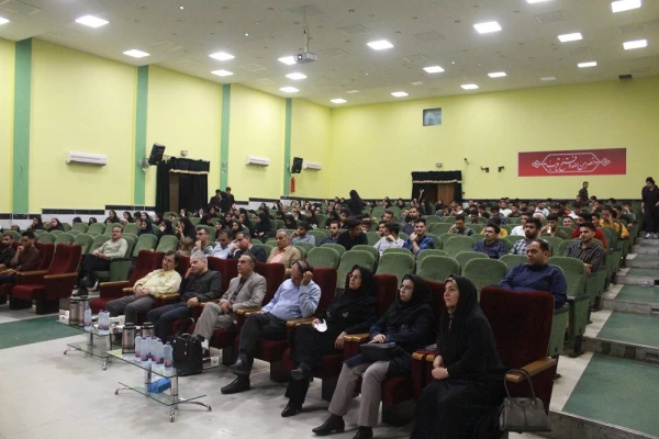 با حضور چهره های ادبی مطرح استان؛
همایش تخصصی نیاز جامعه به حافظ در دانشگاه فرهنگیان استان بوشهر برگزار شد 3