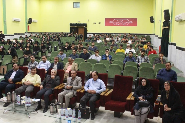 با حضور چهره های ادبی مطرح استان؛
همایش تخصصی نیاز جامعه به حافظ در دانشگاه فرهنگیان استان بوشهر برگزار شد 5