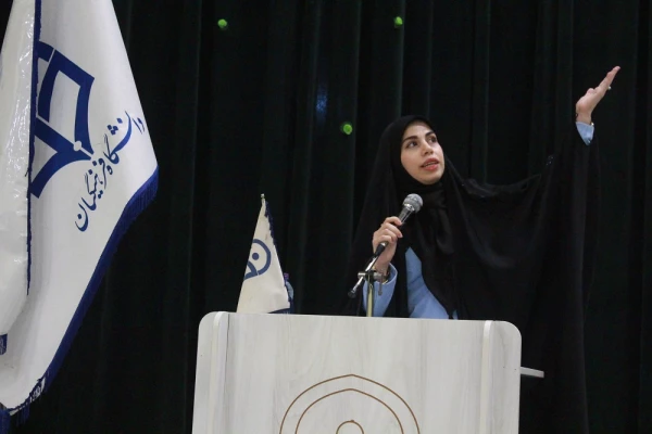 با حضور چهره های ادبی مطرح استان؛
همایش تخصصی نیاز جامعه به حافظ در دانشگاه فرهنگیان استان بوشهر برگزار شد 13