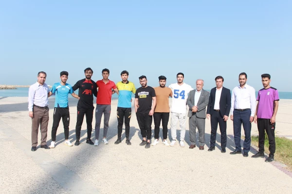 
با حضور رئیس دانشگاه فرهنگیان استان بوشهر؛
همایش پیاده روی ساحلی پردیس علامه طباطبایی برگزار شد 3