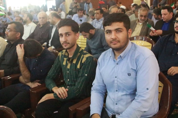 با حضور باشکوه مسئولان، کارکنان، اساتید و دانشجومعلمان دانشگاه فرهنگیان استان بوشهر؛
راهپیمایی 13 آبان در بوشهر برگزار شد 11