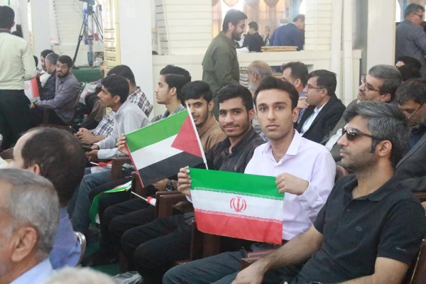 با حضور باشکوه مسئولان، کارکنان، اساتید و دانشجومعلمان دانشگاه فرهنگیان استان بوشهر؛
راهپیمایی 13 آبان در بوشهر برگزار شد 6