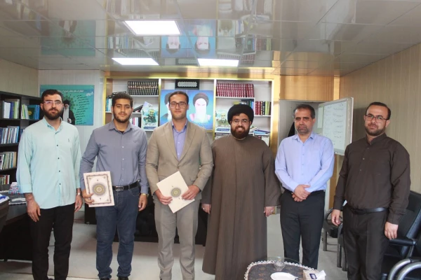 در دفتر نهاد رهبری دانشگاه فرهنگیان استان بوشهر؛
آئین تکریم و معارفه مسئولان سابق و جدید هیئت امام علی (ع) پردیس علامه طباطبایی 4