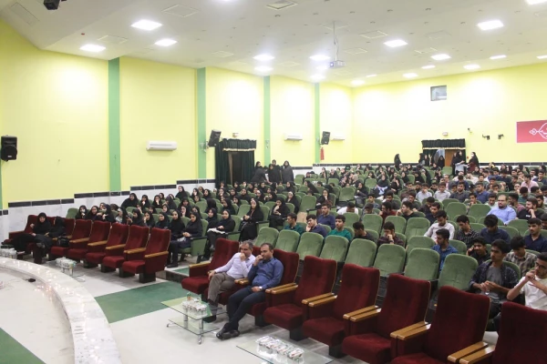 
در دانشگاه فرهنگیان استان بوشهر؛
شب نیمایوشیج برگزار شد 3