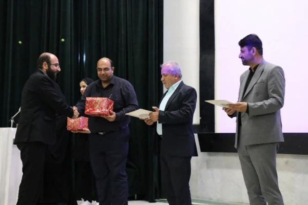 با حضور چهره های شاخص شعر استان؛
شب شعر و هنر غزه در دانشگاه فرهنگیان استان بوشهر برگزار شد 2