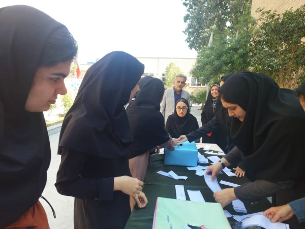 
با حضور معاون توسعه منابع و امور دانشجویی پردیس بنت الهدی صدر بوشهر؛
انتخابات کانون های فرهنگی اجتماعی و انجمن های علمی های برگزار شد 5