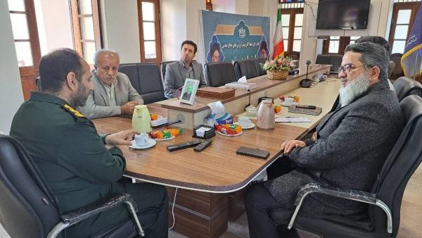 با حضور در دفتر مدیرکل حفظ آثار و نشر ارزش های دفاع مقدس استان بوشهر؛دیدار و گفتگو مدیرکل امور شاهد و ایثارگران دانشگاه فرهنگیان با مدیرکل حفظ آثار و نشر ارزش های دفاع مقدس استان بوشهر 
 12