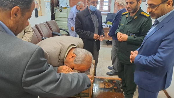 با حضور در دفتر مدیرکل حفظ آثار و نشر ارزش های دفاع مقدس استان بوشهر؛دیدار و گفتگو مدیرکل امور شاهد و ایثارگران دانشگاه فرهنگیان با مدیرکل حفظ آثار و نشر ارزش های دفاع مقدس استان بوشهر 
 17