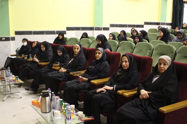 با حضور مدیرکل امور بانوان و خانواده استانداری بوشهر؛
آئین بزرگداشت روز دانشجو در پردیس بنت الهدی صدر برگزار شد 11