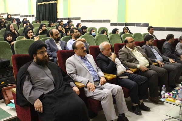 با حضور مدیرکل امور بانوان و خانواده استانداری بوشهر؛
آئین بزرگداشت روز دانشجو در پردیس بنت الهدی صدر برگزار شد 12